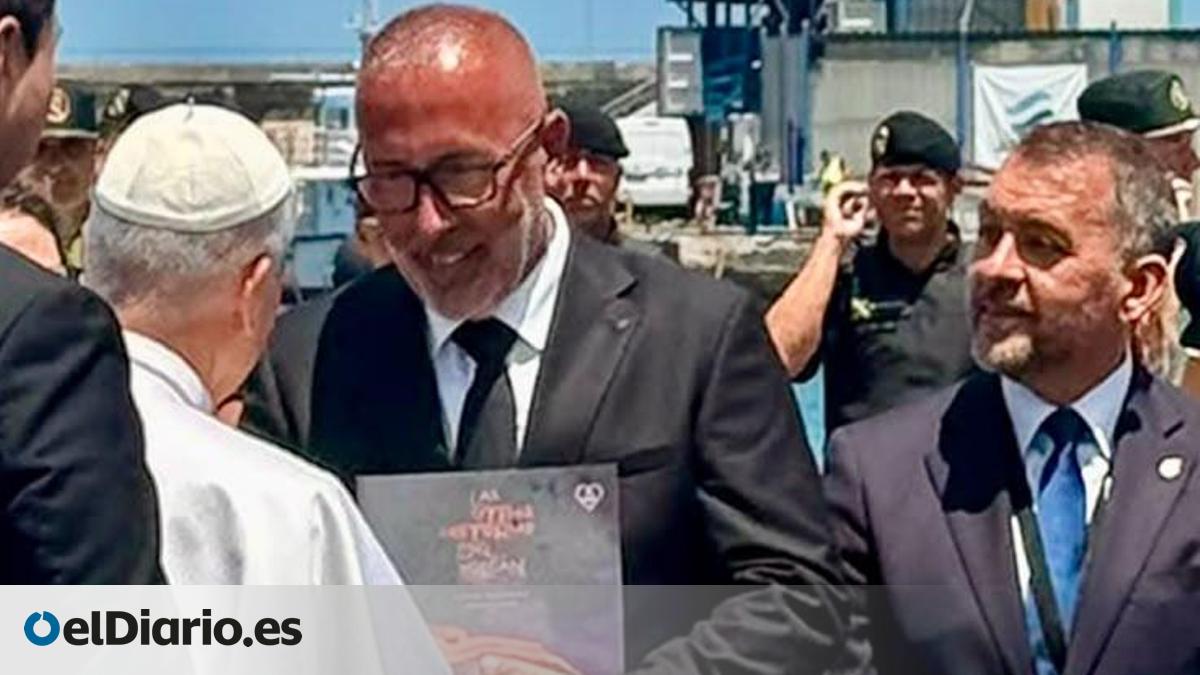 El Papa recibe ‘Las otras historias del volcán’, el libro que da voz a los afectados por la erupción de La Palma