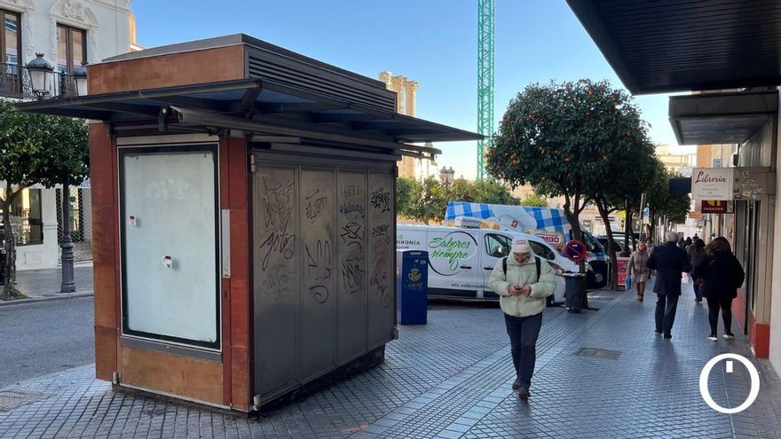 Aprobada la ordenanza que permitirá a los quiosqueros de Córdoba recoger y entregar paquetes