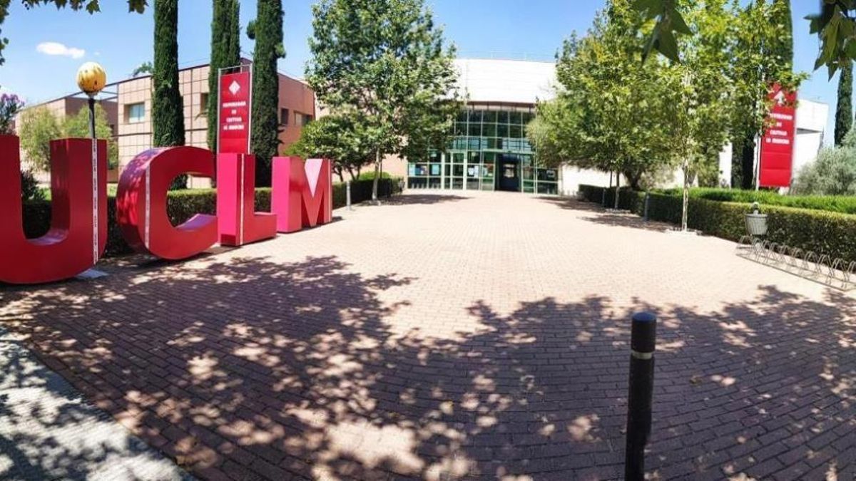 La UCLM y una universidad chilena conectadas para aprender Enfermería con perspectiva internacional