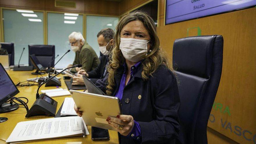 Euskadi detecta los seis primeros casos de ómicron y empieza a recomendar que se eviten reuniones en Navidad