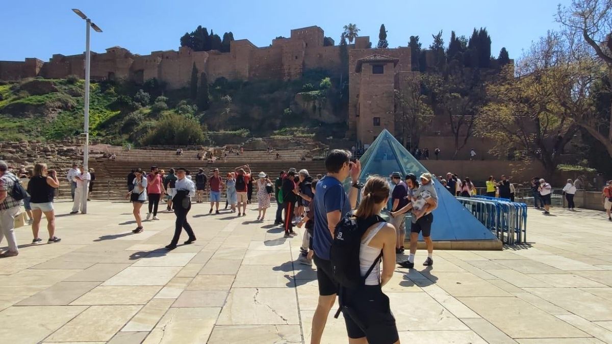 Turistas en el centro de Málaga | Europa Press
