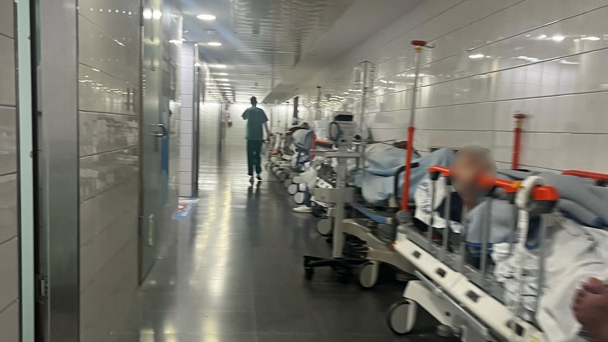 Pasillos de las urgencias del HUC. (CANARIAS AHORA)