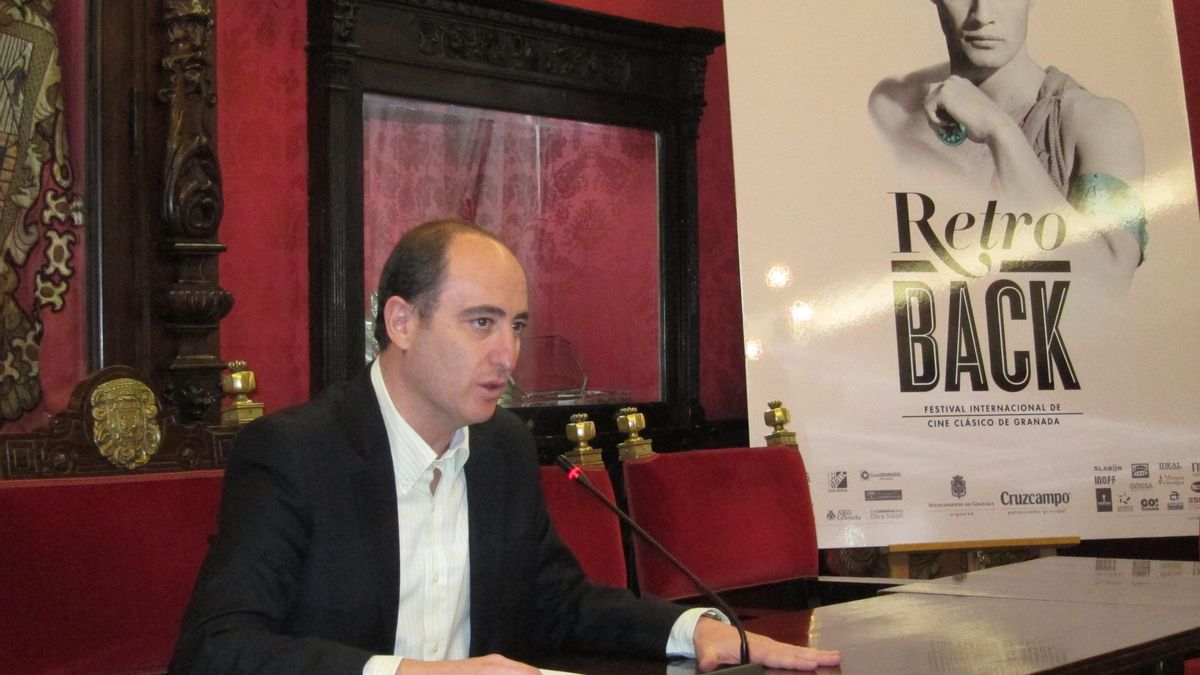 Archivo - El exconcejal del PP en el Ayuntamiento De Granada Juan García Montero en una imagen de archivo.