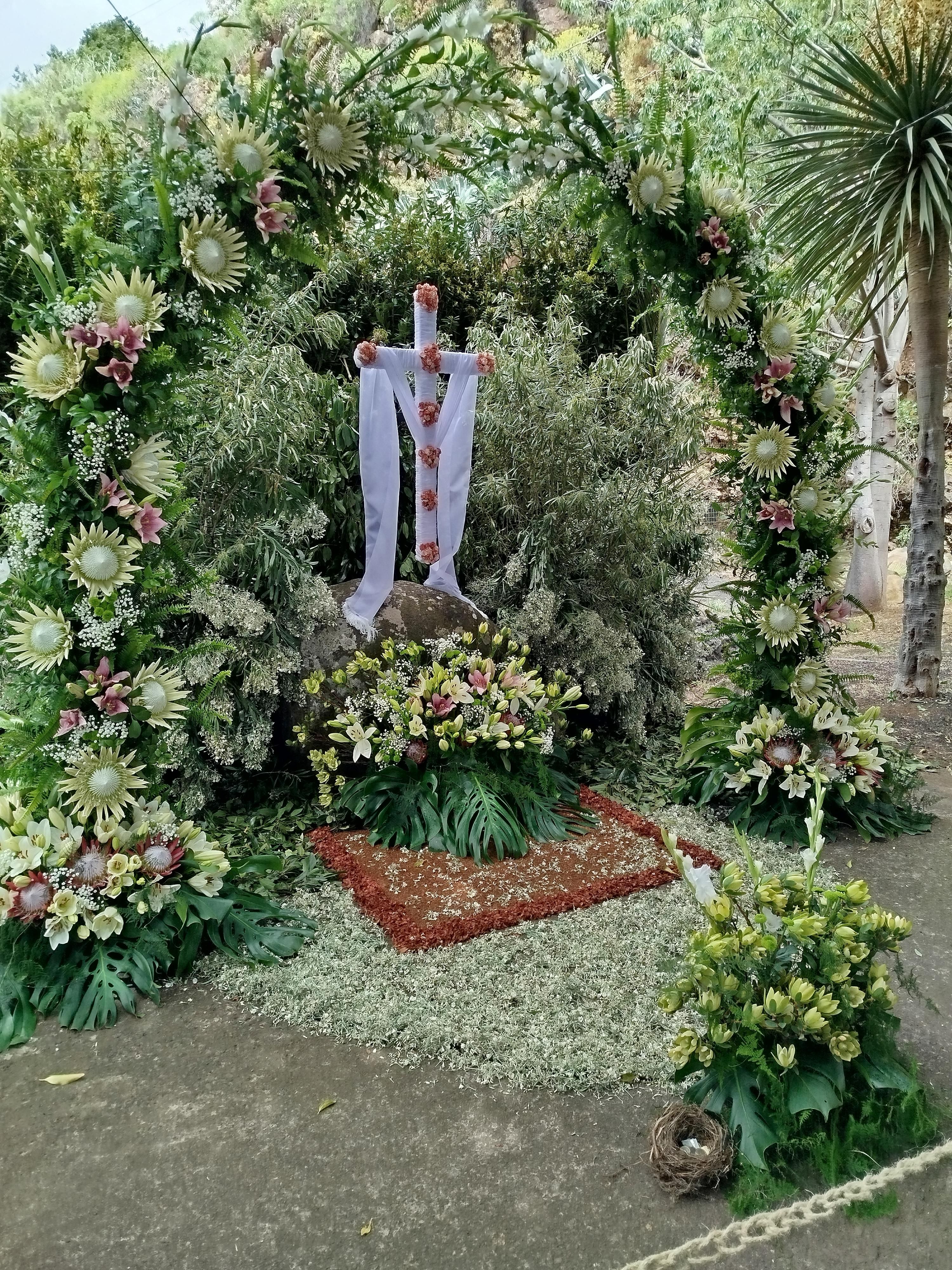 Cruz tradicional, segundo premio.