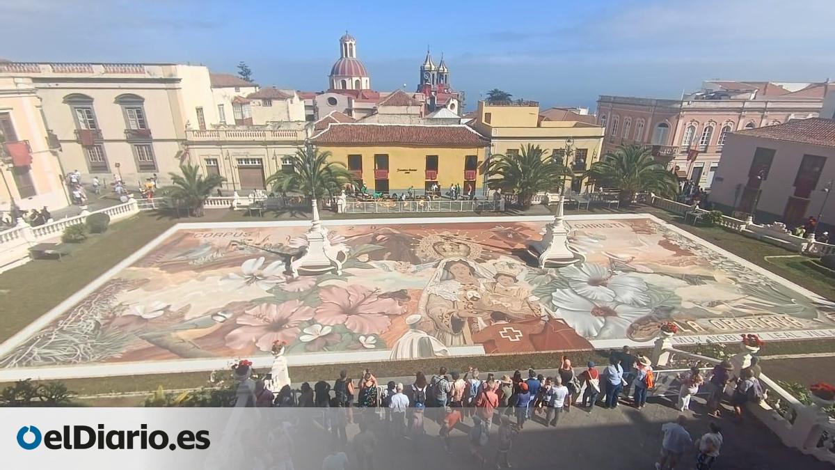 El pacifismo y la solidaridad con los migrantes florecen como nunca en las alfombras de tierra y pétalos de La Orotava
