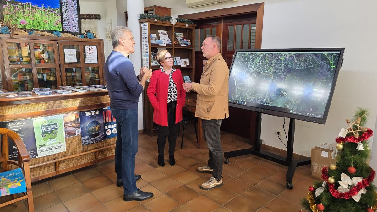 La Oficina de Turismo de El Paso “se consolida” como punto de encuentro empresarial para la actividad turística del volcán Tajogaite