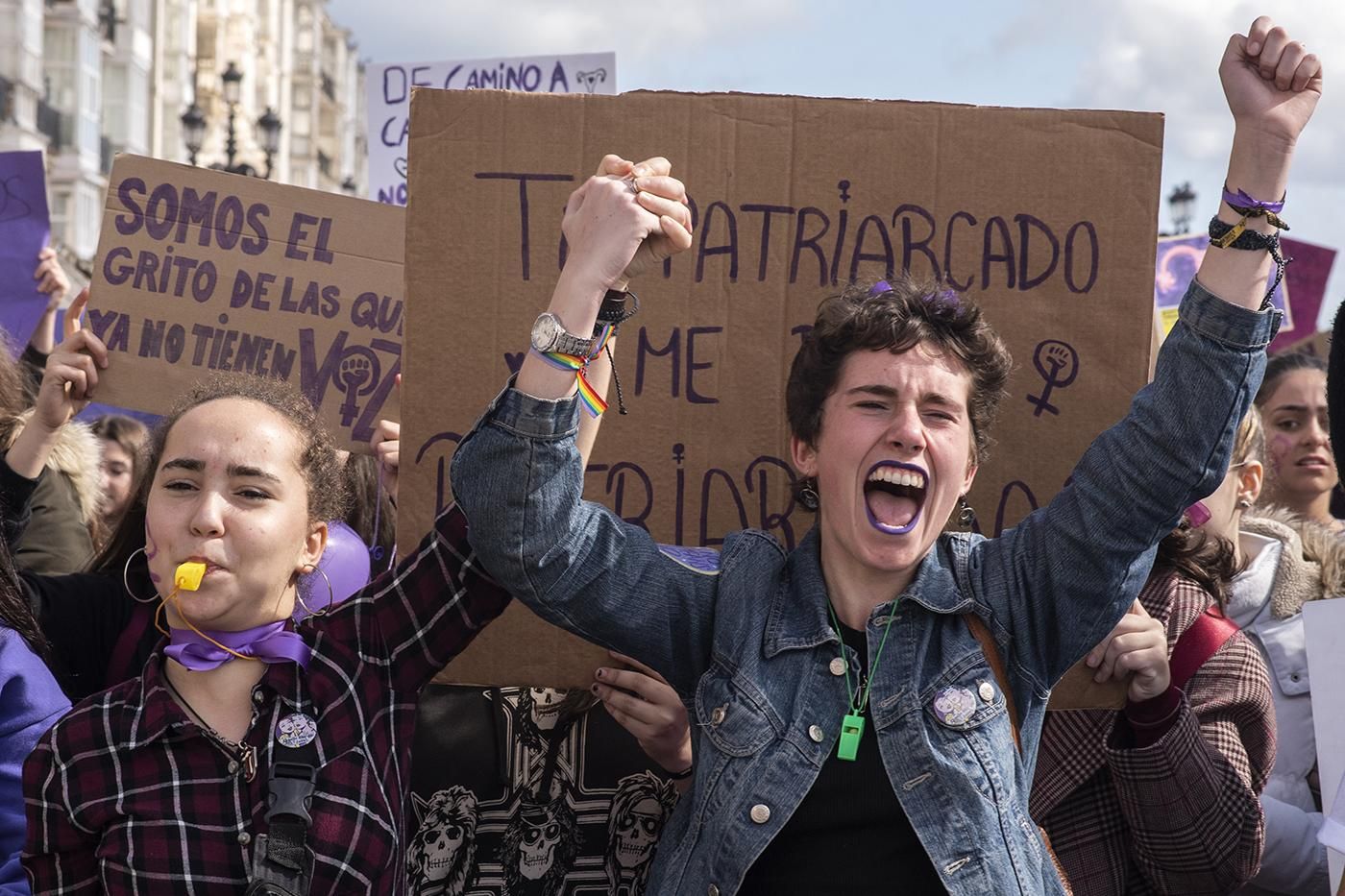 Movilización feminista en Santander durante la jornada de huelga del 8M. | JOAQUÍN GÓMEZ SASTRE