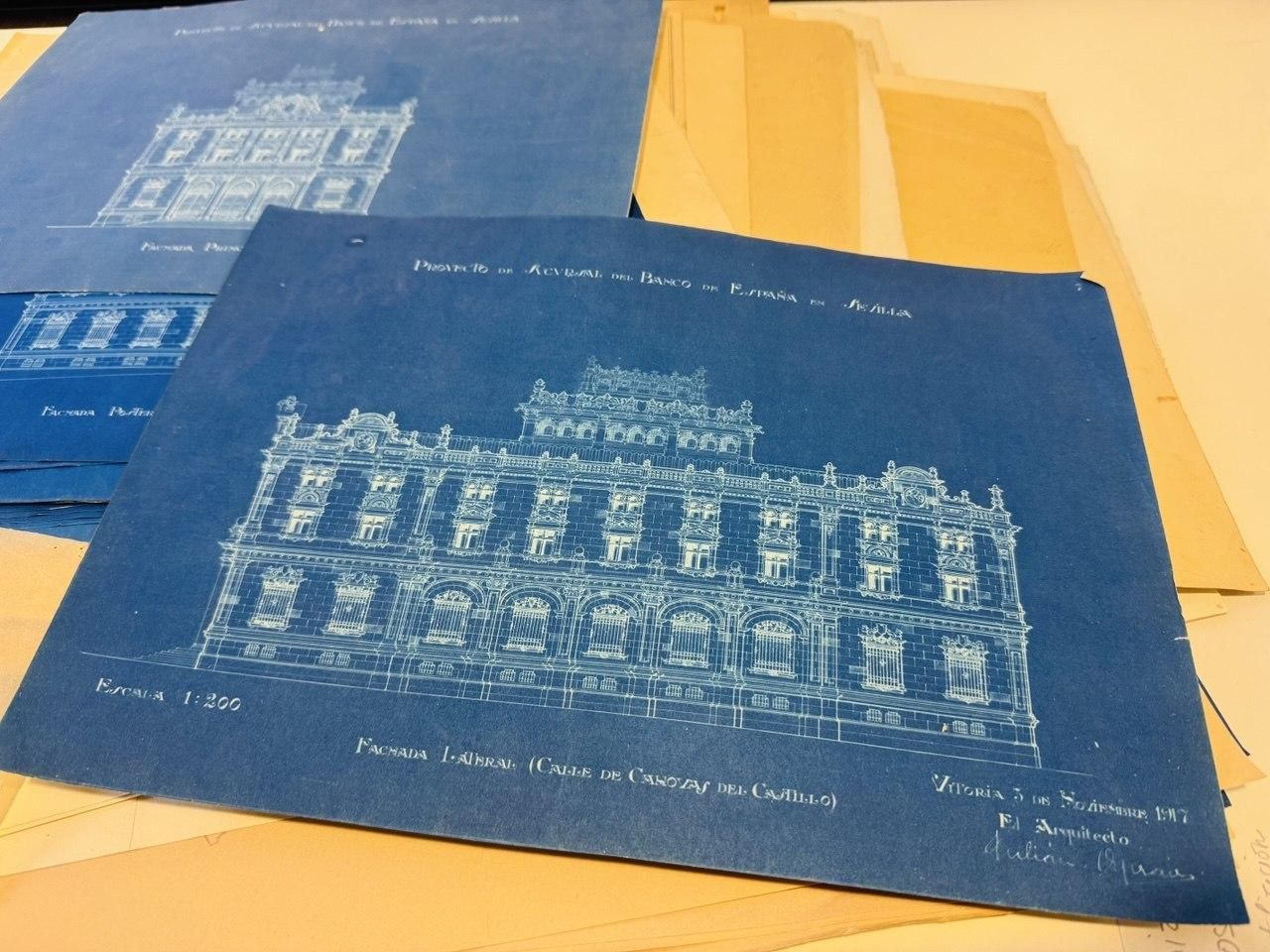 Planos del arquitecto vitoriano Julián de Apraiz