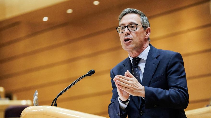 El senador y secretario general del PP de la Comunidad de Madrid, Alfonso Serrano, interviene durante una sesión de control al Gobierno, en el Senado, a 15 de septiembre de 2026, en Madrid (España). Carlos Luján / Europa Press