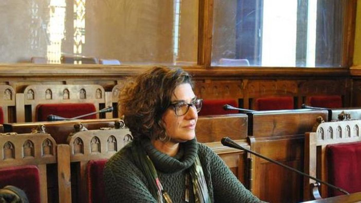 Marta Pulgar, gerente de Viviendas de Asturias: "Aquí no echamos a nadie. No estamos ante un caso como el de Maricarmen"