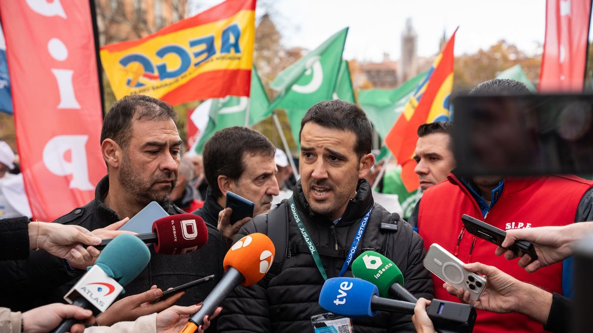 El portavoz nacional de Jupol defiende matar a sospechosos para luchar contra el narcotráfico y borra el mensaje