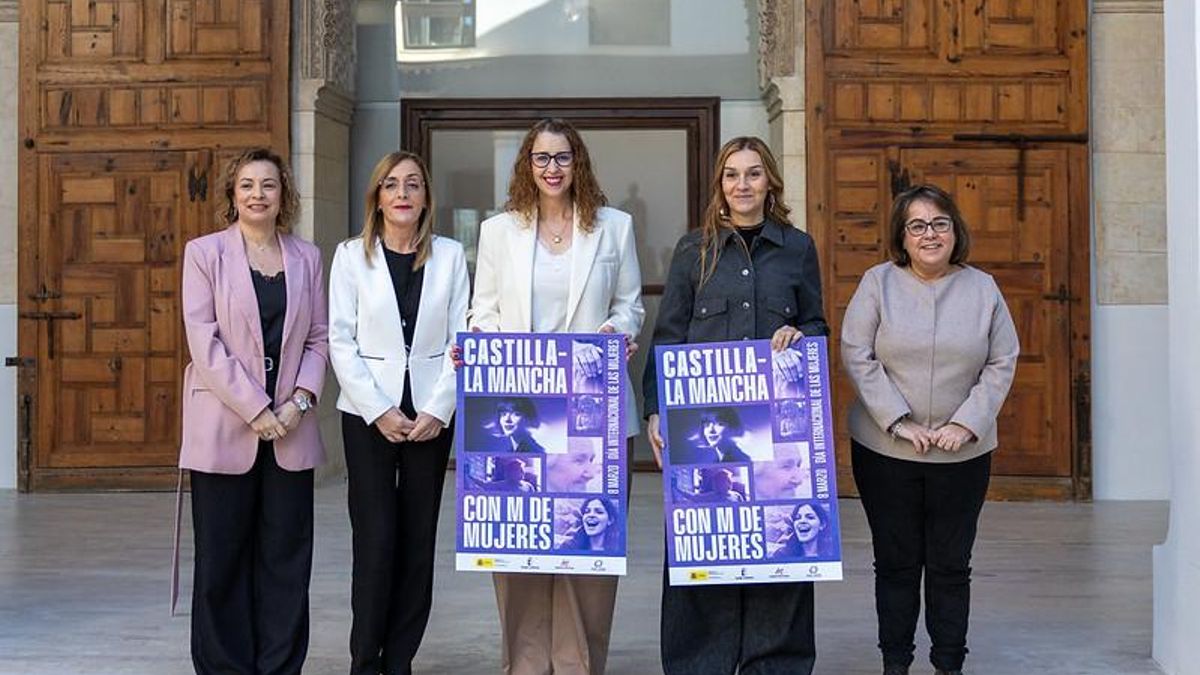 La consejera de Igualdad, Sara Simón, presenta la campaña institucional del Gobierno de Castilla-La Mancha por el 8 de marzo, Día Internacional de las Mujeres. En el Palacio de Fuensalida