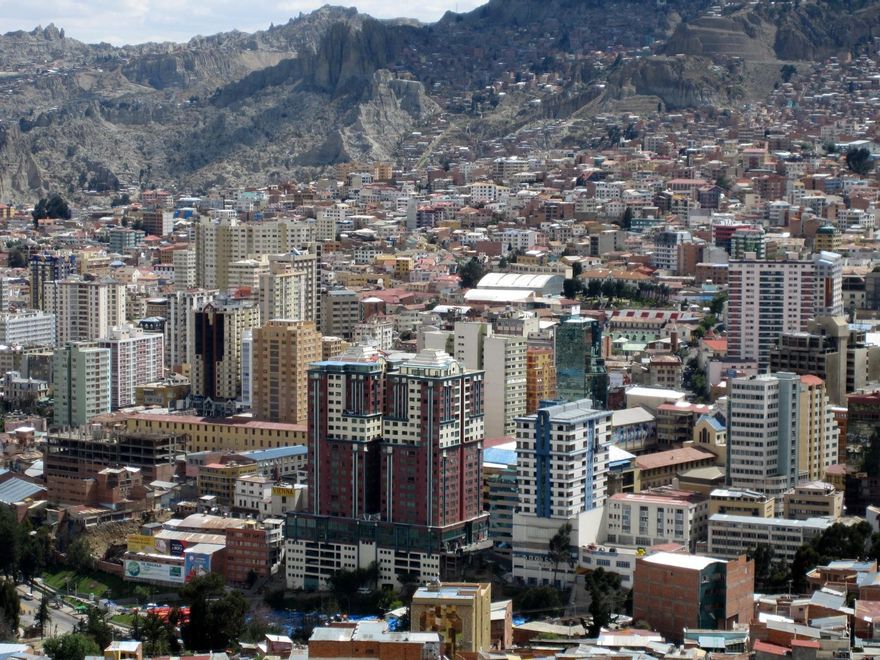 Las torres del barrio de Sopocachi desde Killi Killi.