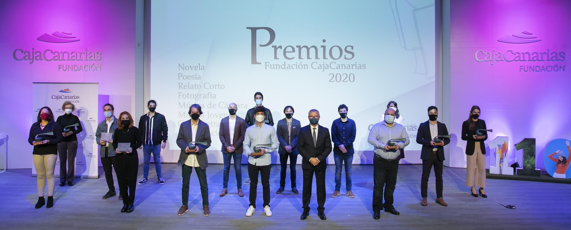Ganadores de los Premios de CajaCanarias en 2020.