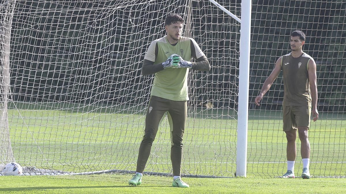 Entrenamiento del pretemporada del Córdoba CF a puerta abierta