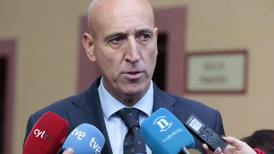 Diez acusa a la Junta de derivar a León apenas el 2% de los 90 millones invertidos en obras en colegios