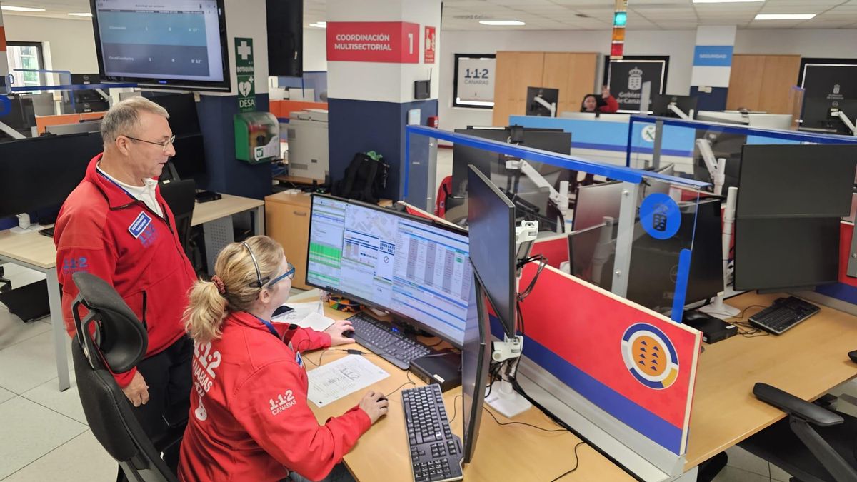 Sala emergencias del 112 Canarias.