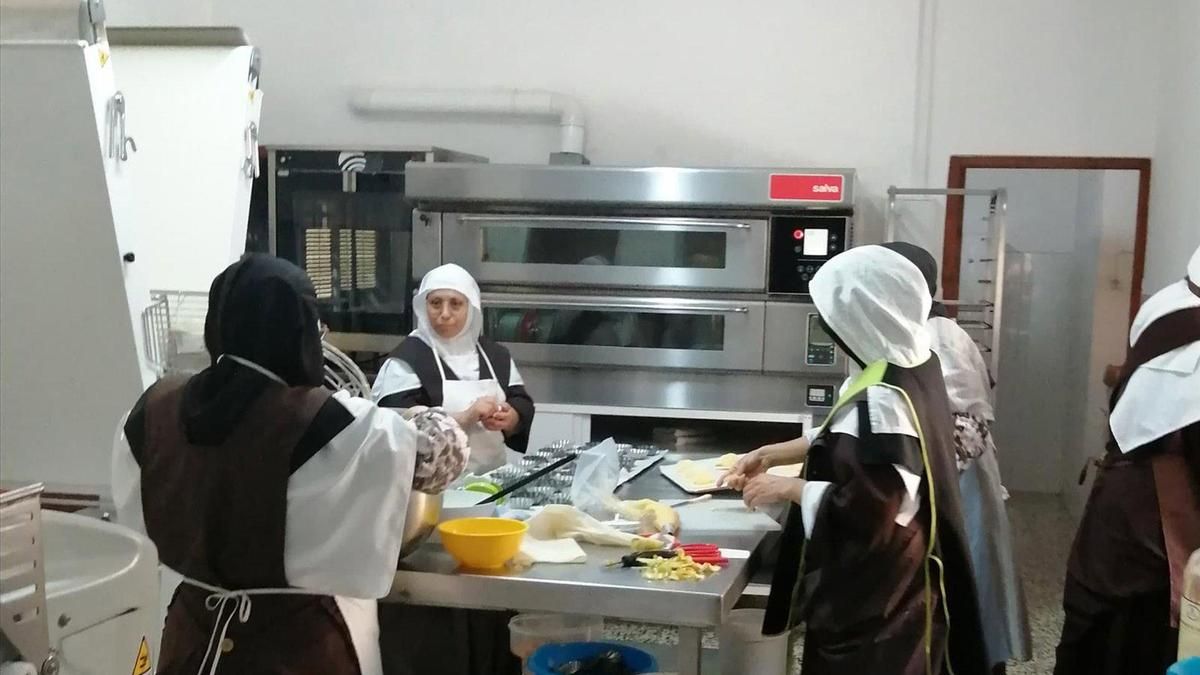 Unas monjas de Córdoba buscan recaudar 40.000 euros para un obrador de dulces