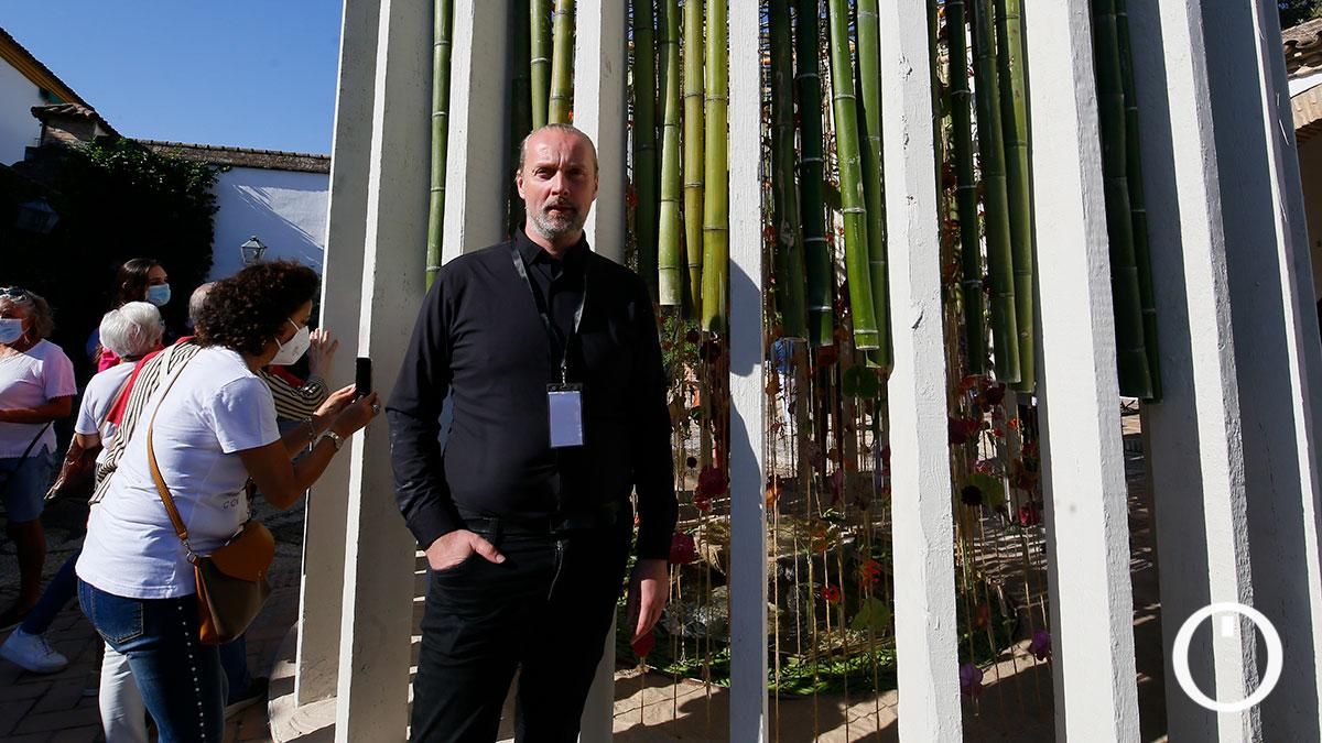 Instalación de Flora 2021 en el Palacio de Viana