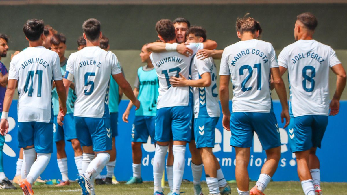 El Tenerife B cierra una notable temporada como juez del ascenso directo