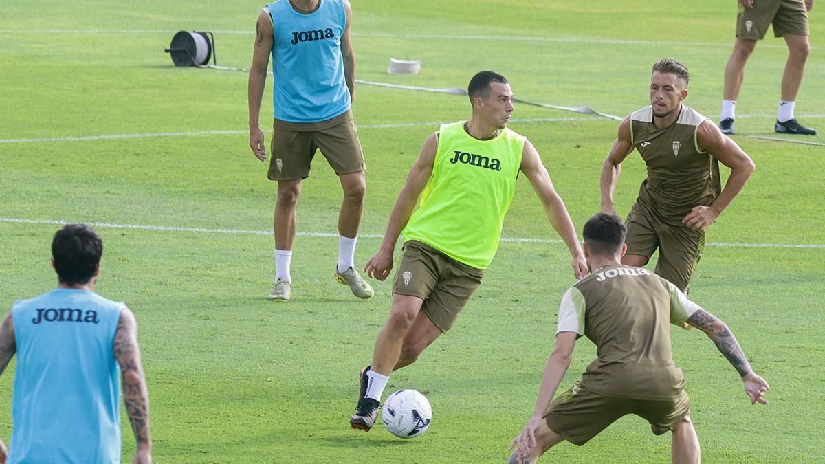 Entrenamiento del pretemporada del Córdoba CF a puerta abierta