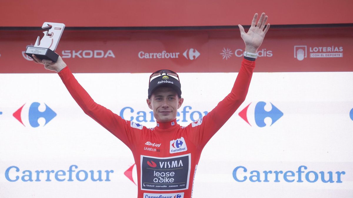 La historia del maillot rojo de la Vuelta a España: en busca de su seña de identidad