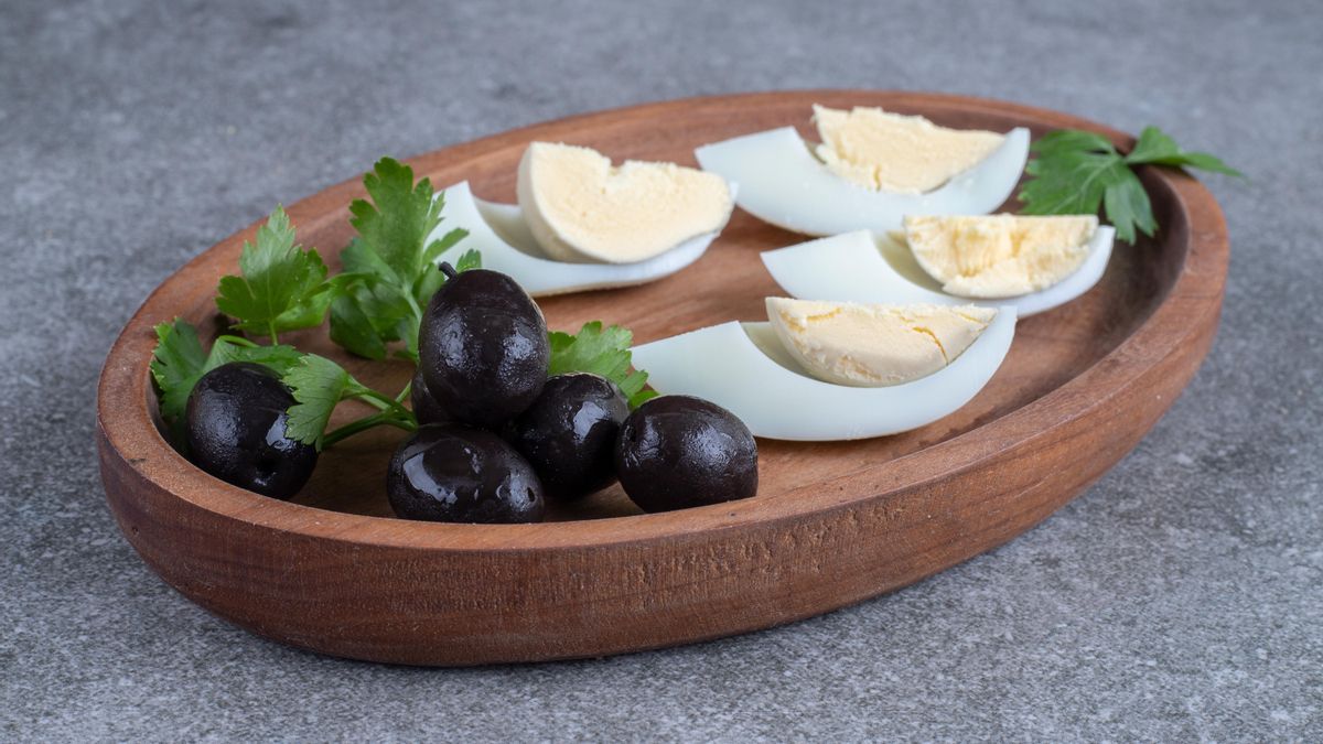 Siempre puedes añadir huevo duro o aceitunas negras