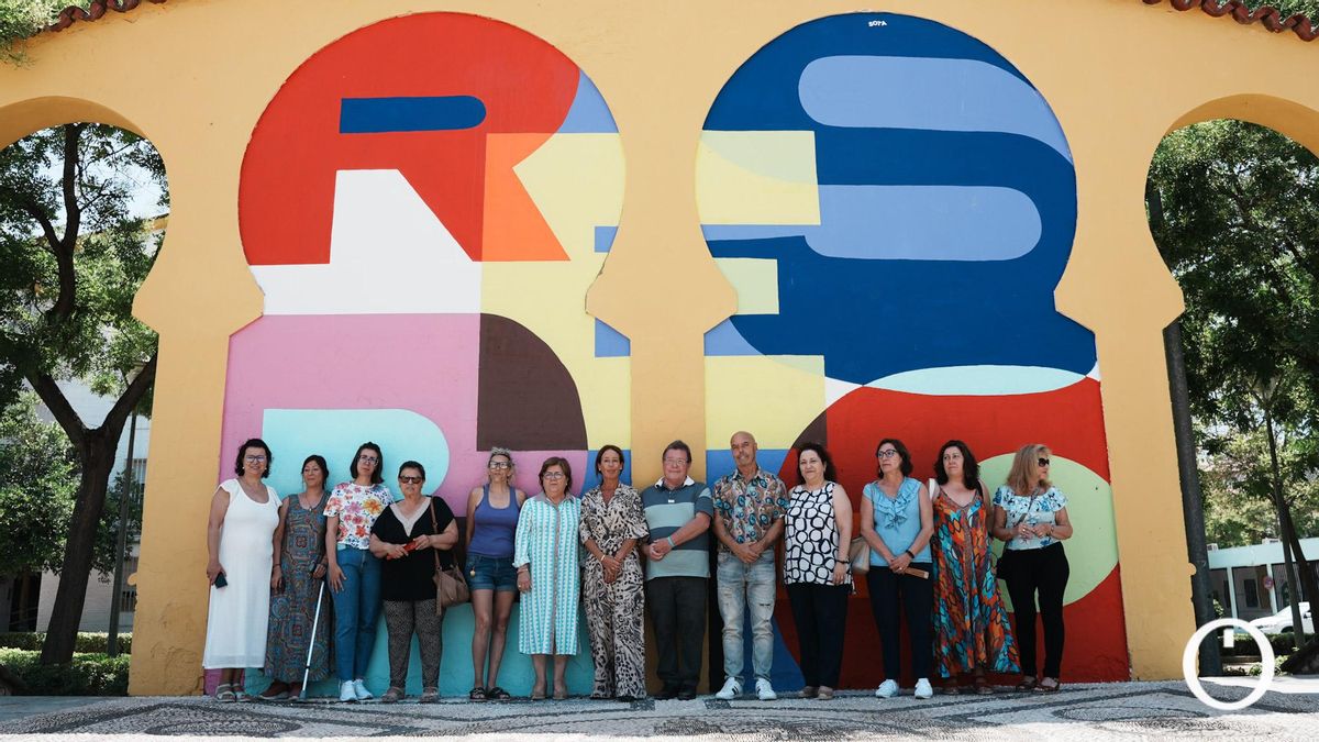 El barrio de la Fuensanta luce un enorme mural por el respeto al colectivo LGTBI