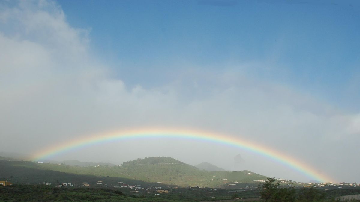 Arco iris en el municipio de Mazo.