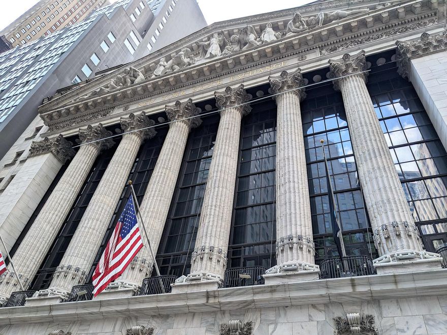 Edificio de La Bolsa. Templo supremo de las finanzas en Wall Street, el lugar donde se encontraba la muralla de Nueva Ámsterdam.