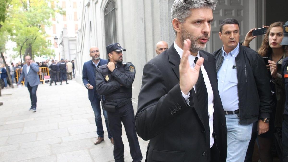 El abogado de Junqueras denuncia irregularidades en el traslado de los detenidos a la cárcel, pero no precisa cuáles
