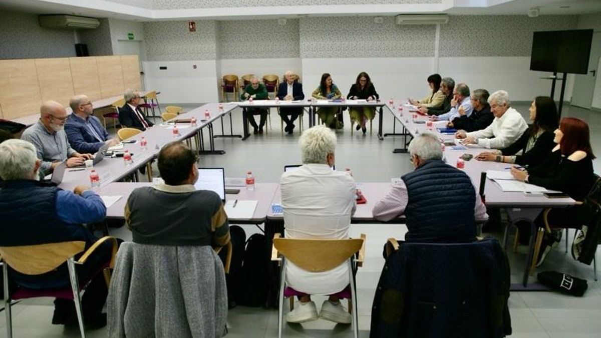 El Gobierno de Cantabria activa 11.800 plazas para viajes subvencionados: dos visitas culturales, guía y pensión completa para mayores de 55 años