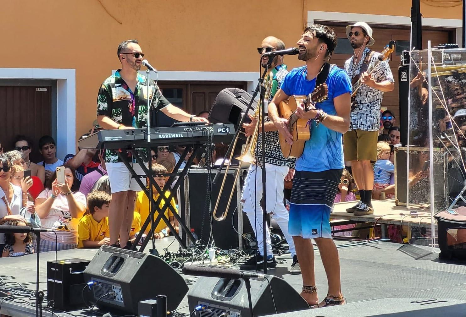 La rumba canaria de El Vega Life reúne en Barlovento a más de 3.000 personas.