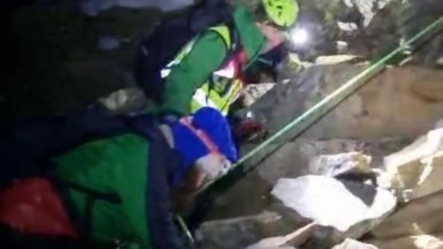 Complicado rescate de una mujer de 34 años a más de 2.000 metros de altura en el Urbión