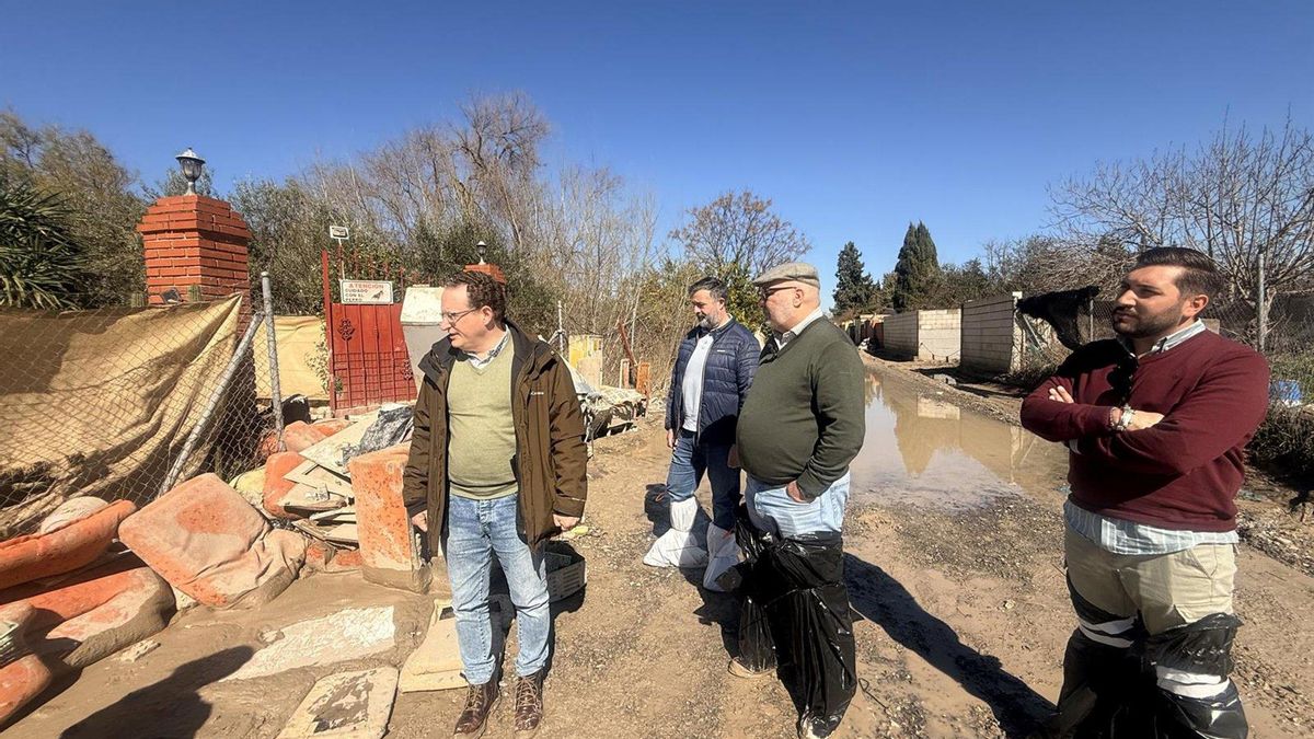 Vox critica el "abandono" a los vecinos de las parcelaciones y exige responsabilidades a Gobierno y Junta