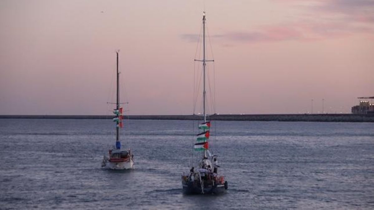 Colau pide protección al Gobierno tras el ataque a la flotilla con drones de la pasada noche