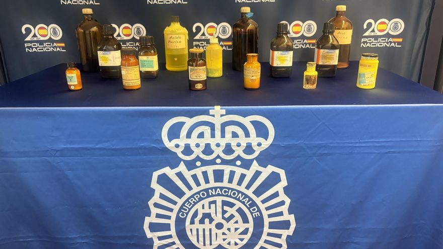 Los TEDAX retiran unos compuestos químicos catalogados como sustancias explosivas de seis colegios de La Rioja