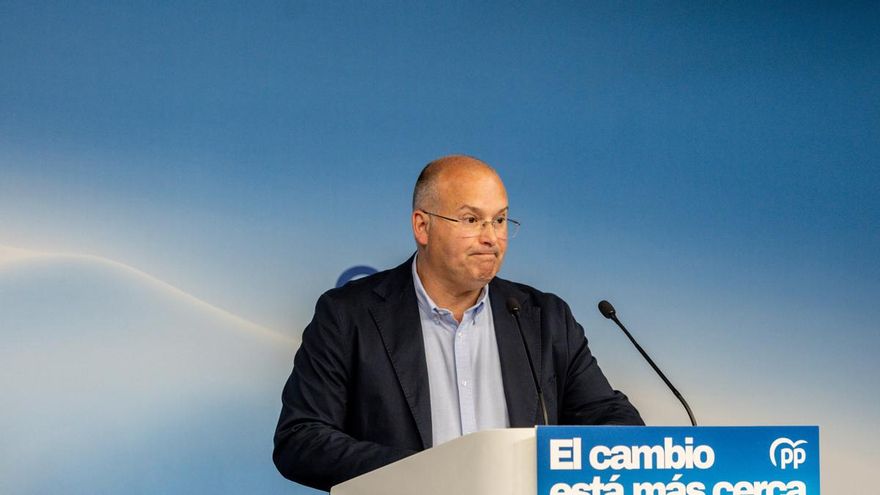 El secretario general del PP, Miguel Tellado, durante una rueda de prensa.