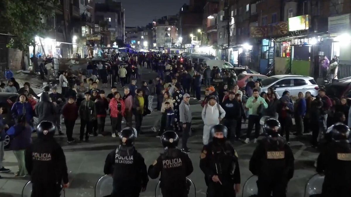 La policía porteña saturó distintos barrios populares y villas de la Ciudad en simultáneo.