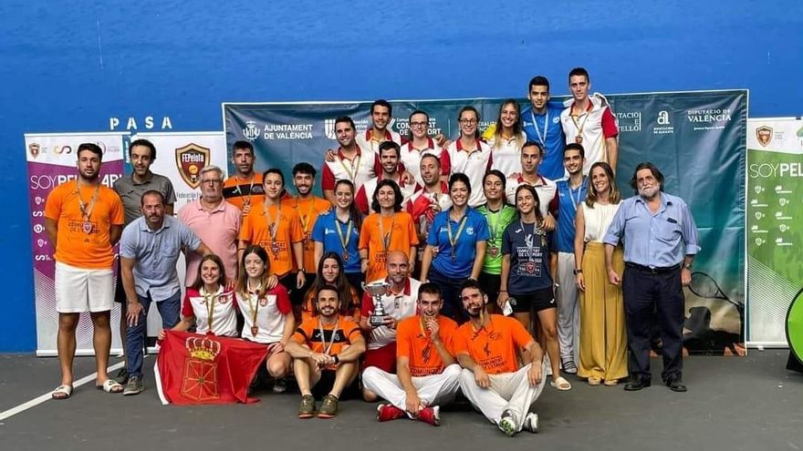 Oro y plata para el Círculo en el Campeonato de España Absoluto de frontenis por federaciones