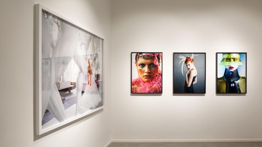 Mario Testino exhibe obras inéditas en Milán para mostrar su lado personal