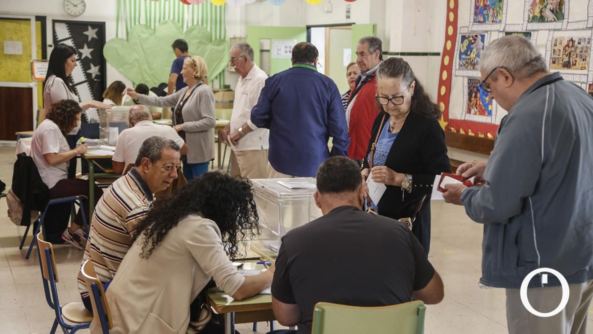 Votaciones 28M en CEIP Fernán Pérez de Oliva