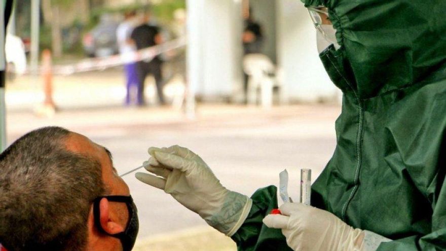 Hisopado en el puente Belgrano