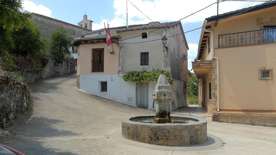 Castilla-La Mancha pide a Teresa Ribera "compromisos de financiación" para luchar contra la despoblación