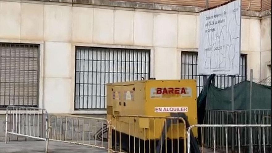 Denuncian que alumnos de Infantil de La Aduana están "expuestos a gases" de un grupo electrógeno