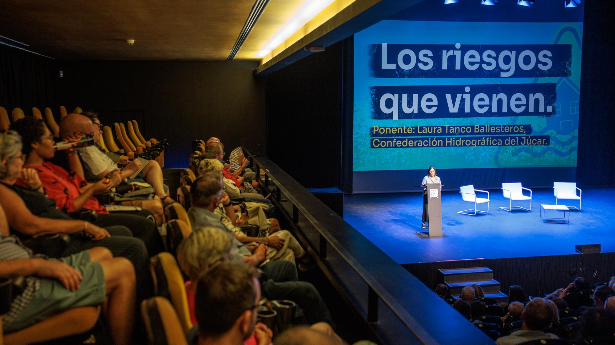 La jornada 'Inundaciones intensas y cambio climático en un contexto metropolitano. Los casos del Túria, el Poyo y el Carraixet', en imágenes