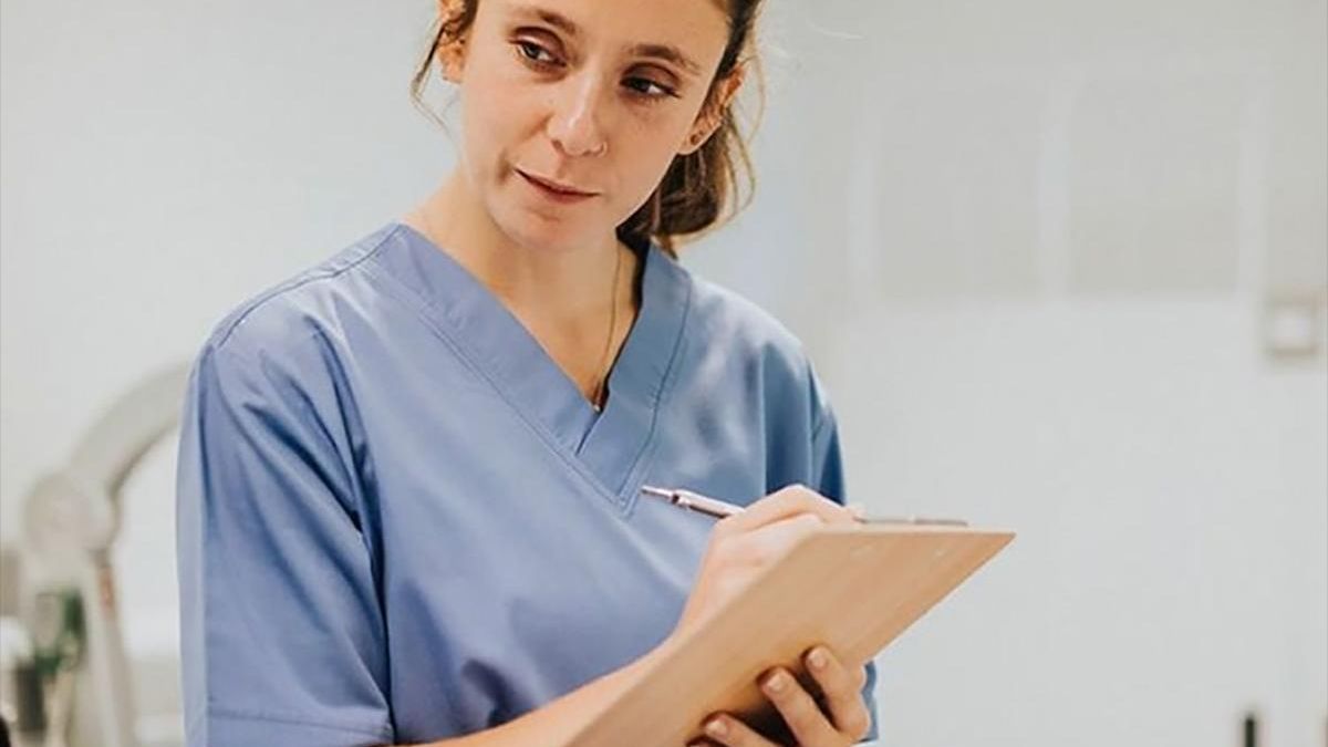 El Servicio de Salud de Castilla-La Mancha se dota de un Comité de Cuidados de Enfermería