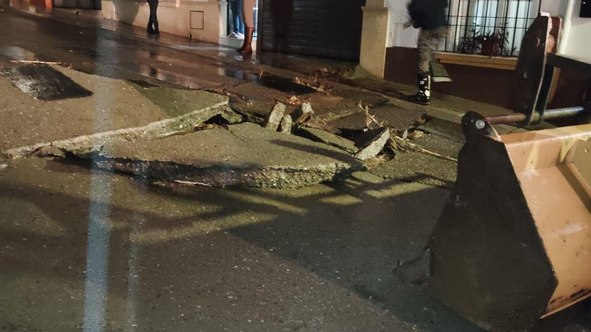 Daños en la vía en Almodóvar del Río. 