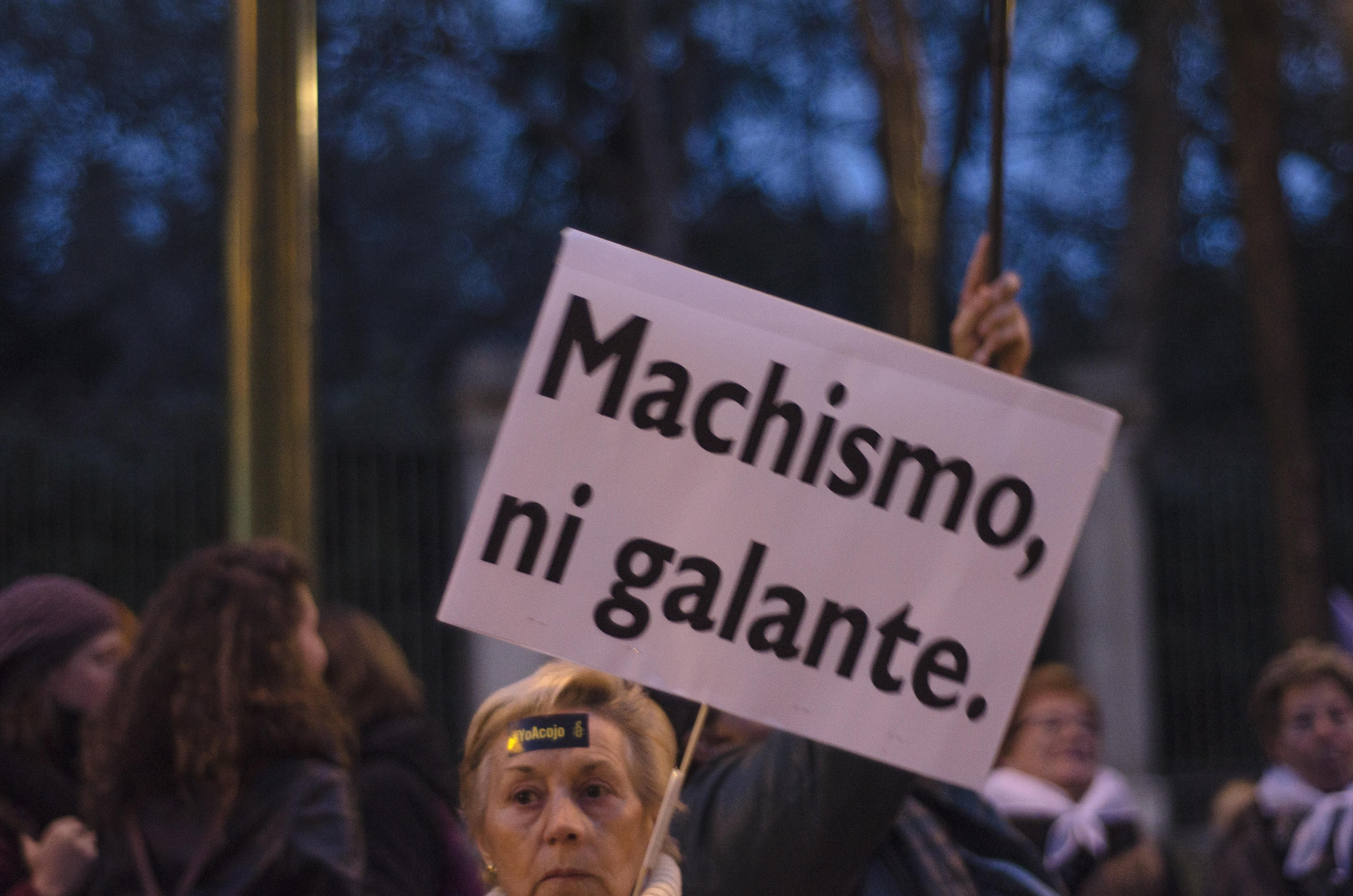 "Machismo, ni galante" Manifestación del 8M \ Foto: Alejandro Navarro Bustamante