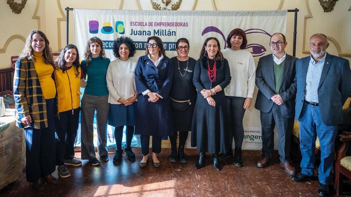 Quince emprendedoras convierten Santa Cruz de La Palma en escaparate del talento femenino